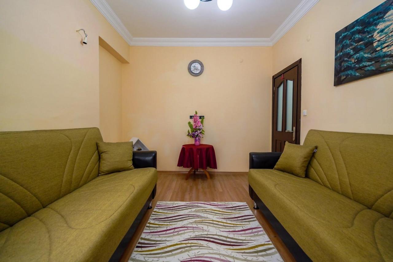 Cozy Flat With Balcony In Kepez *